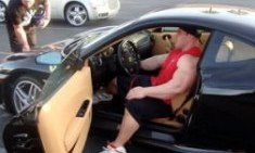 Ποτέ μην πειράξεις το αμάξι ενός bodybuilder! (video)