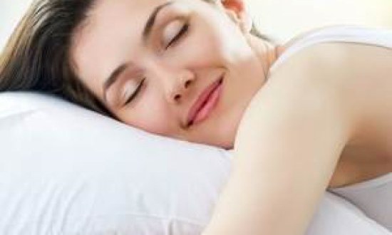 10 tips για να αποβάλλεις το άγχος πριν τον ύπνο 