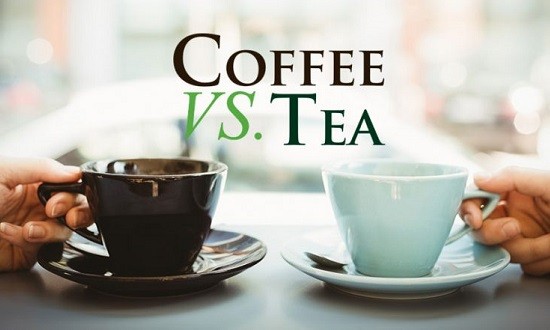 Καφές vs τσάι: Τι μας ωφελεί περισσότερο τελικά;