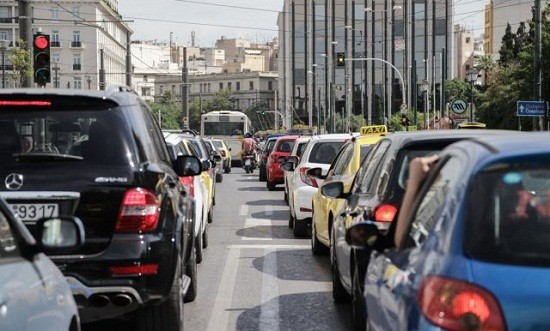 Κίνηση: Πόσες ώρες χάνουμε στους δρόμους της Αθήνας