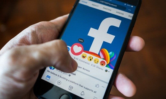 Γιατί ο εθισμός στο Facebook σου στερεί την ευτυχία