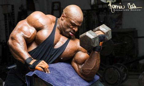 Ο μεγαλύτερος bodybuilder του κόσμου έχει ένα πρόγραμμα ταχείας υπερτροφίας