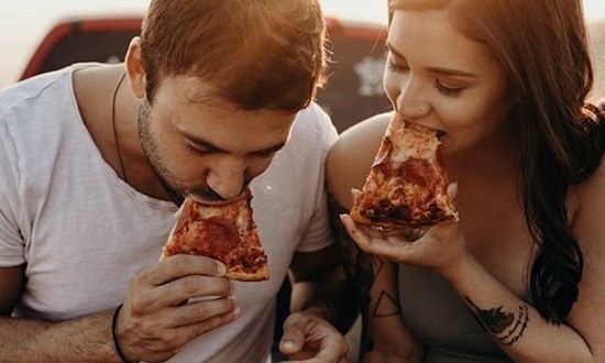 Όλα όσα συμβαίνουν στο σώμα σου όταν τρως συχνά πίτσα