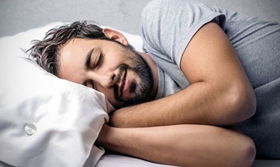 Πως συνδέεται ο ύπνος με την απώλεια βάρους;
