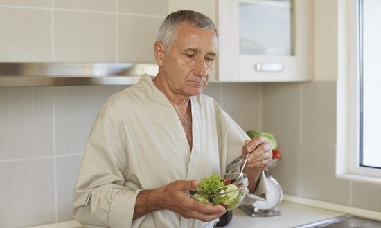 5 τροφές που πρέπει να τρώνε οι άντρες μετά τα 50!