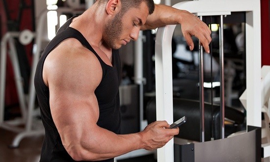 Κάνε προπόνηση στο γυμναστήριο χωρίς το κινητό σου!
