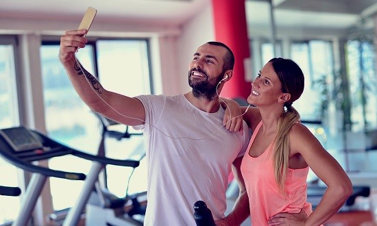 Τι αποκαλύπτουν για το χαρακτήρα σου οι selfies από το γυμναστήριο στο Facebook