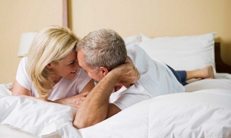 6 τρόποι για καλύτερο σεξ μετά τα 50